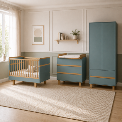 VILHA Babyzimmer Set 3-teilig in Dämmerblau mit Babybett 70x140, Wickelkommode und Kinderkleiderschrank mit Naturholzdetails