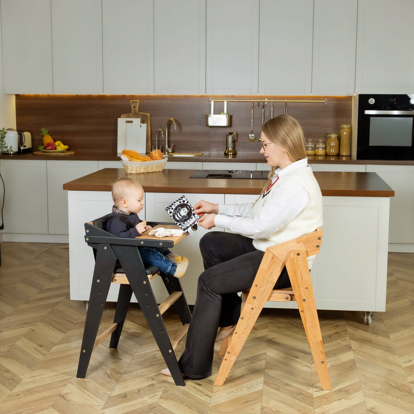Vilha Babyhochstuhl HOKU klappbar aus Massivholz natur - Vilha